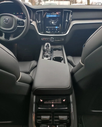 Volvo S60 cena 223700 przebieg: 10, rok produkcji 2023 z Marki małe 154